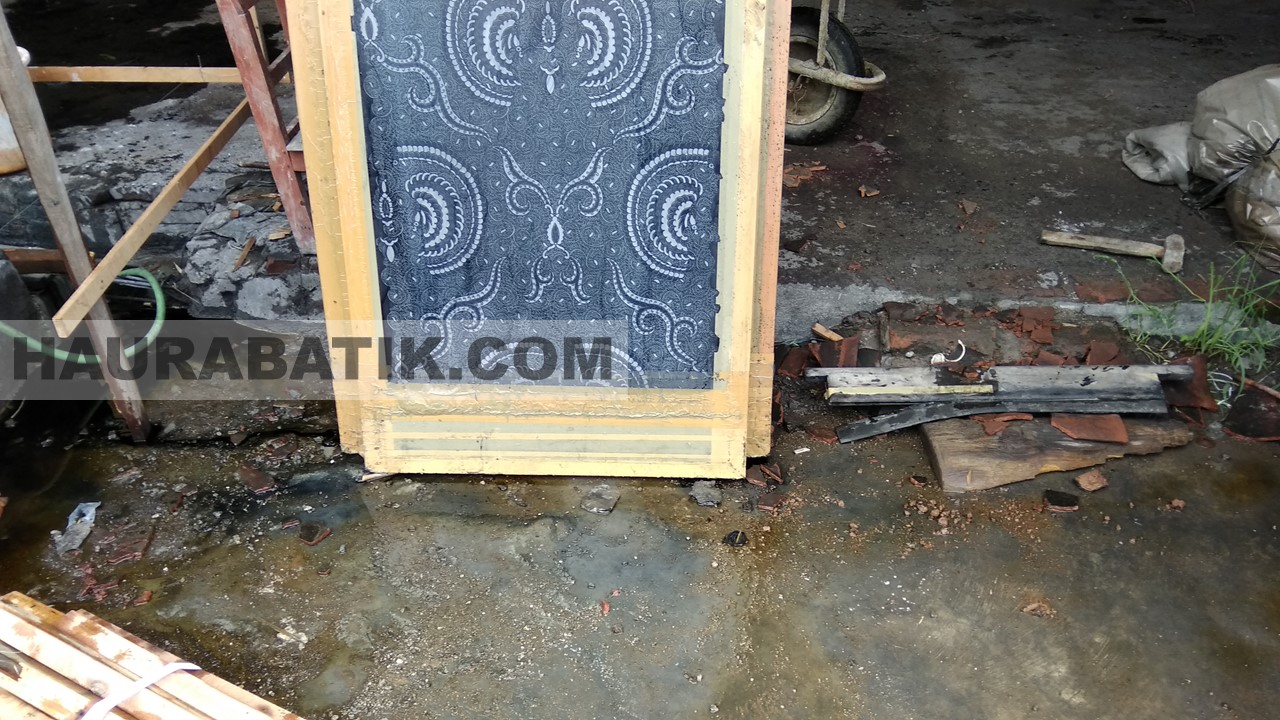  Grosir  Batik Di  Cirebon  Pabrik Batik Solo Bergaransi